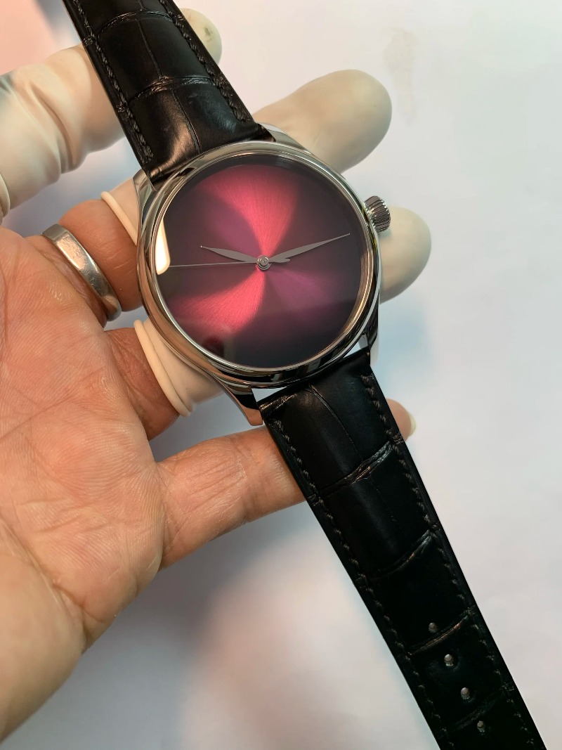Wordless Book, Swiss Fine Grin - Jewelry Watch recension och pris